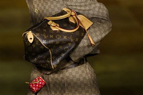 praktikum louis vuitton marketing